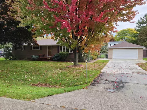 1401 Bonnie Dr, Menasha, WI 54952