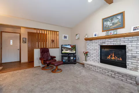 n9163 Christopher Lane, Appleton, WI 54915 photo 5