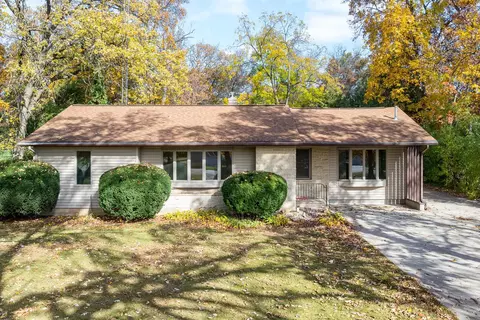 2878 Witzel Ave, Oshkosh, WI 54904