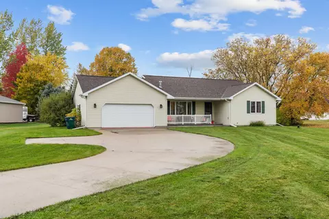 n3253 Wisconsin 76, Hortonville, WI 54944