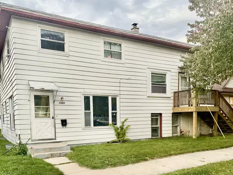 1428 Missouri Ave, South Milwaukee, WI 53172