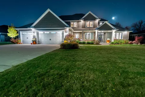 945 Hoks Ridge Ln, De Pere, WI 54115