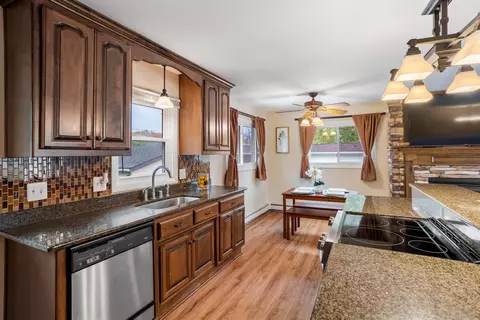 20 N Linden Ln, Appleton, WI 54915 photo 3