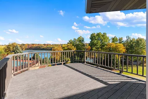 1041 Crestview Dr, Wrightstown, WI 54180 photo 12