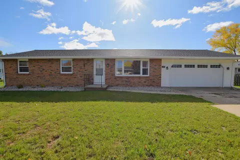 2276 Skyview St, Green Bay, WI 54311