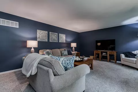 2716 N Beechwood Ct, Appleton, WI 54911 photo 5