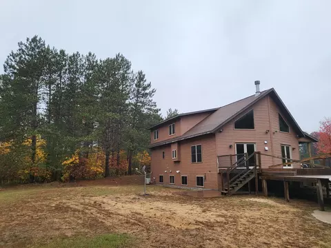n882 County Highway E, Waupaca, WI 54981