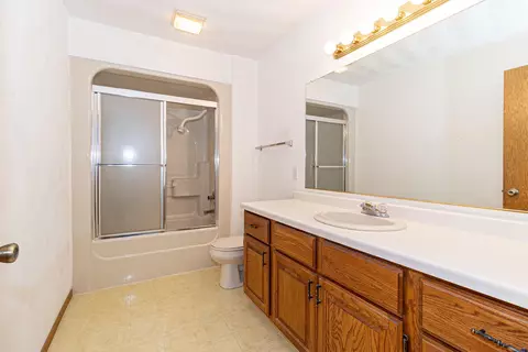 1715 E Midway Rd #D-2, Appleton, WI 54915 photo 17