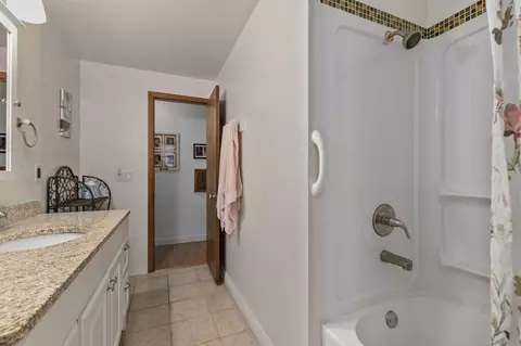 1028 W Weiland Ave, Appleton, WI 54914 photo 18
