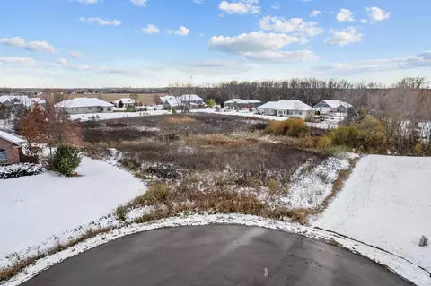 champagne court, Appleton, WI 54913 photo 2