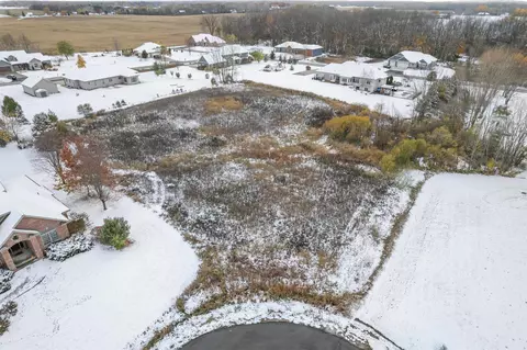 champagne court, Appleton, WI 54913 photo 3