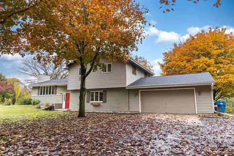 n2813 Alphorn Lane, Appleton, WI 54913