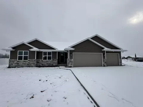 2389 Tigerwood Trl, De Pere, WI 54115