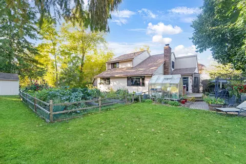 833 E Capitol Dr, Appleton, WI 54911 photo 4