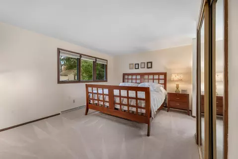833 E Capitol Dr, Appleton, WI 54911 photo 18