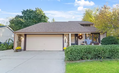 833 E Capitol Dr, Appleton, WI 54911