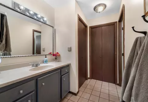 833 E Capitol Dr, Appleton, WI 54911 photo 19