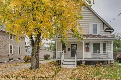 411 3rd St, Neenah, WI 54956