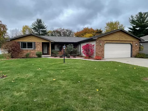 2235 Ledvina Cir, Green Bay, WI 54313