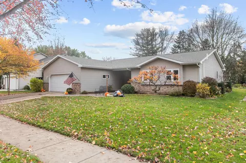 1165 Laager Ln, Oshkosh, WI 54902