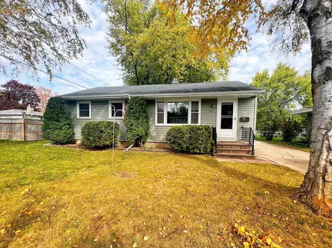 1318 Faust Ave, Oshkosh, WI 54902
