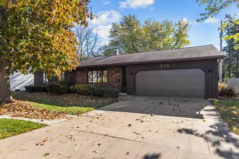 213 W Lindbergh St, Appleton, WI 54911 photo 2