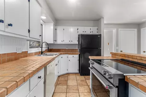 213 W Lindbergh St, Appleton, WI 54911 photo 9
