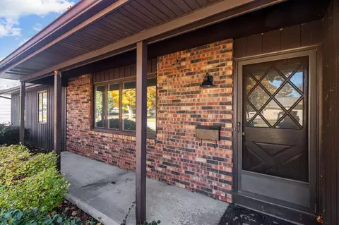 213 W Lindbergh St, Appleton, WI 54911 photo 4