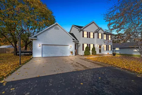 w6744 Sunnyvale Lane, Greenville, WI 54942