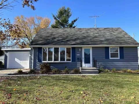 555 Fred St, Green Bay, WI 54302