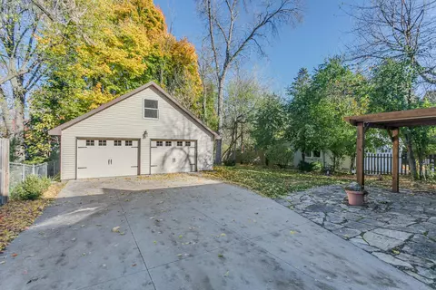 926 E College Ave, Appleton, WI 54911 photo 3