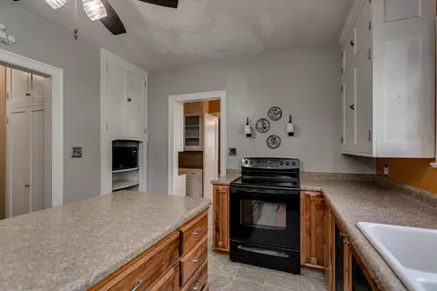 926 E College Ave, Appleton, WI 54911 photo 8