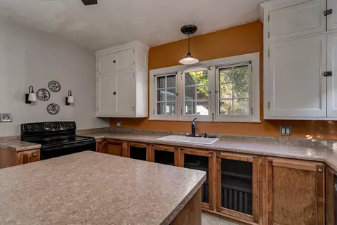 926 E College Ave, Appleton, WI 54911 photo 7