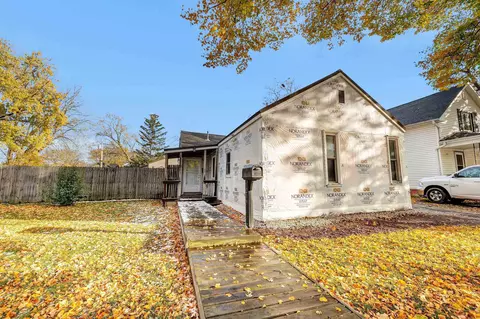 1219 S Chestnut Ave, Green Bay, WI 54304