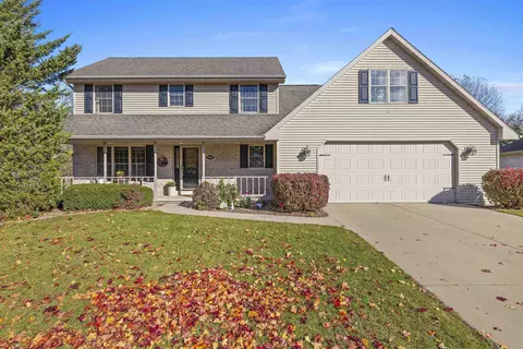 2922 Copper Mountain Ct, Green Bay, WI 54313