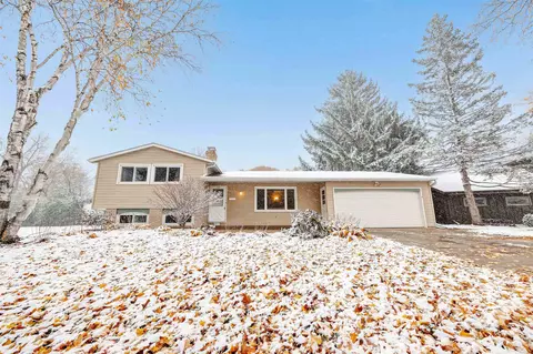 125 S Adams St, De Pere, WI 54115