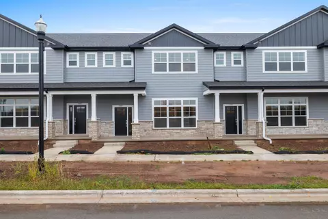 2887 Howard Cmns, Howard, WI 54313
