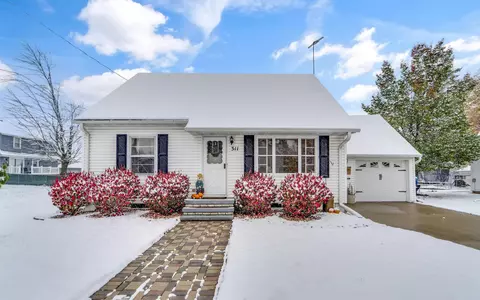 311 Wallace St, New London, WI 54961