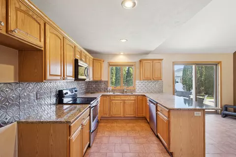 4724 N Apple Rd, Appleton, WI 54913 photo 12