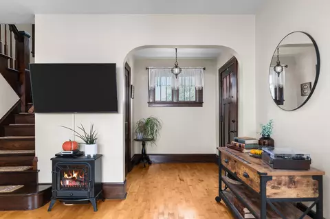 520 W 5th St, Appleton, WI 54911 photo 4