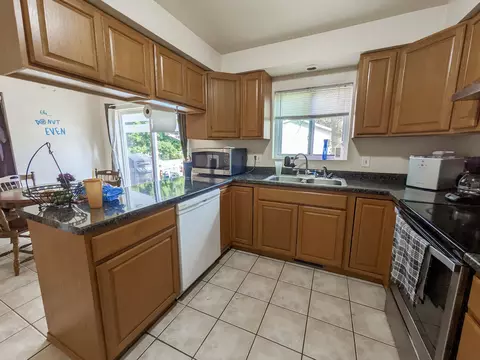 1923 W Jonathon Dr, Appleton, WI 54914 photo 28