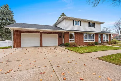 1009 Scott St, Kewaunee, WI 54216