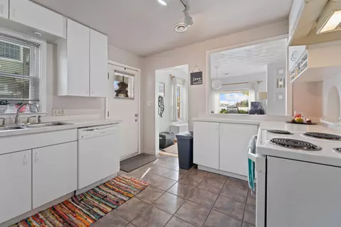 216 E Glendale Ave, Appleton, WI 54911 photo 4