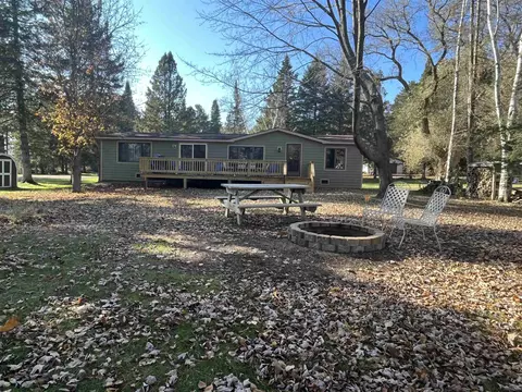 17326 Bridge Ln, Townsend, WI 54175