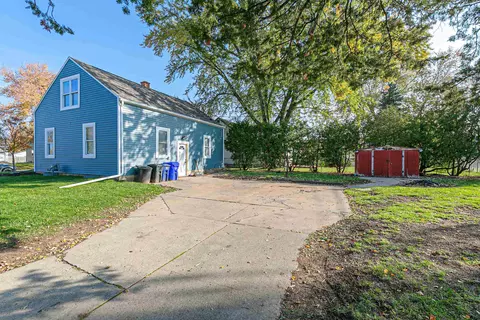 301 E Harding Dr, Appleton, WI 54915 photo 4