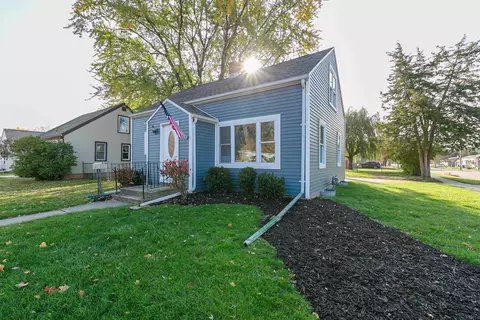 301 E Harding Dr, Appleton, WI 54915 photo 3