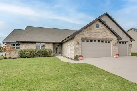 n8931 Harrisville Court, Menasha, WI 54952