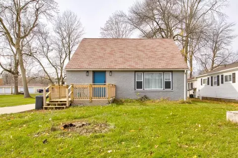 4319 9th St, Menominee, MI 49858