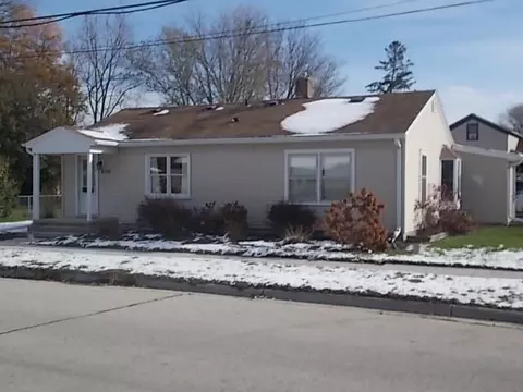 2110 Plymouth St, New Holstein, WI 53061