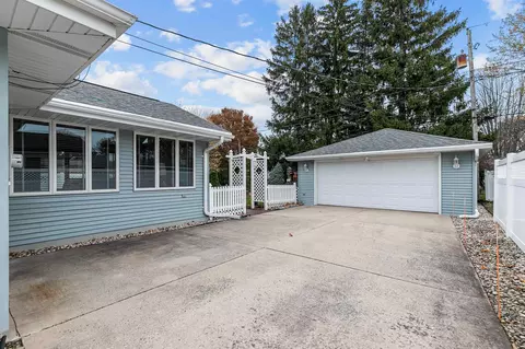 830 Christine St, Appleton, WI 54915 photo 3